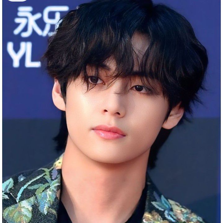 뷔 (방탄소년단)의 비하인드 컷