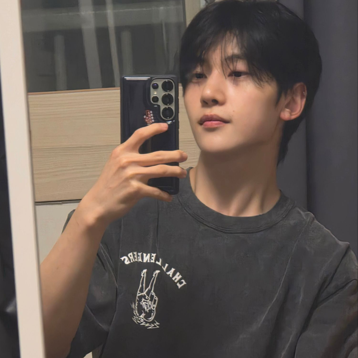 Behind-the-scenes cut of Seok Matthew (ZEROBASEONE)