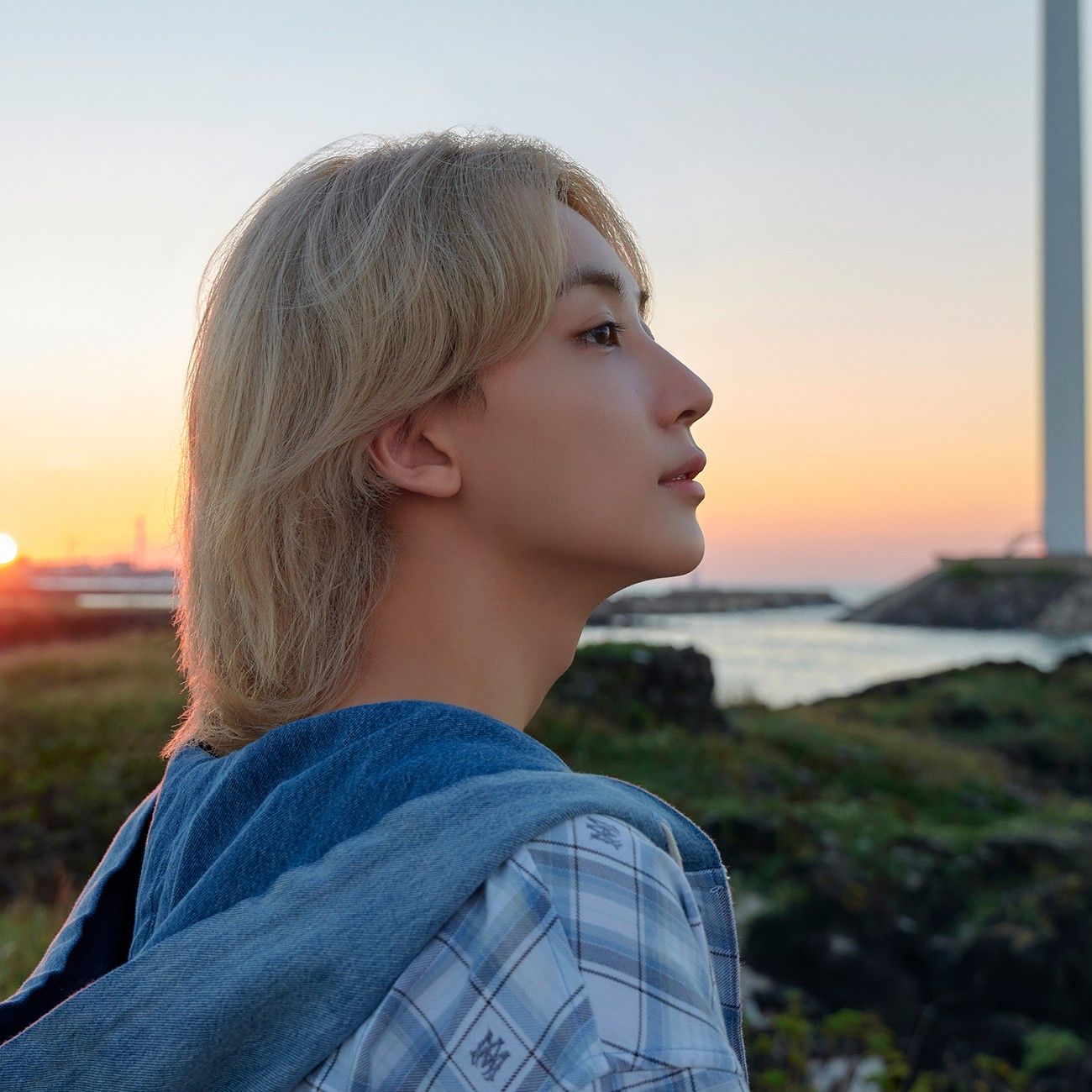 Recent activity shot of Jeonghan (SEVENTEEN)