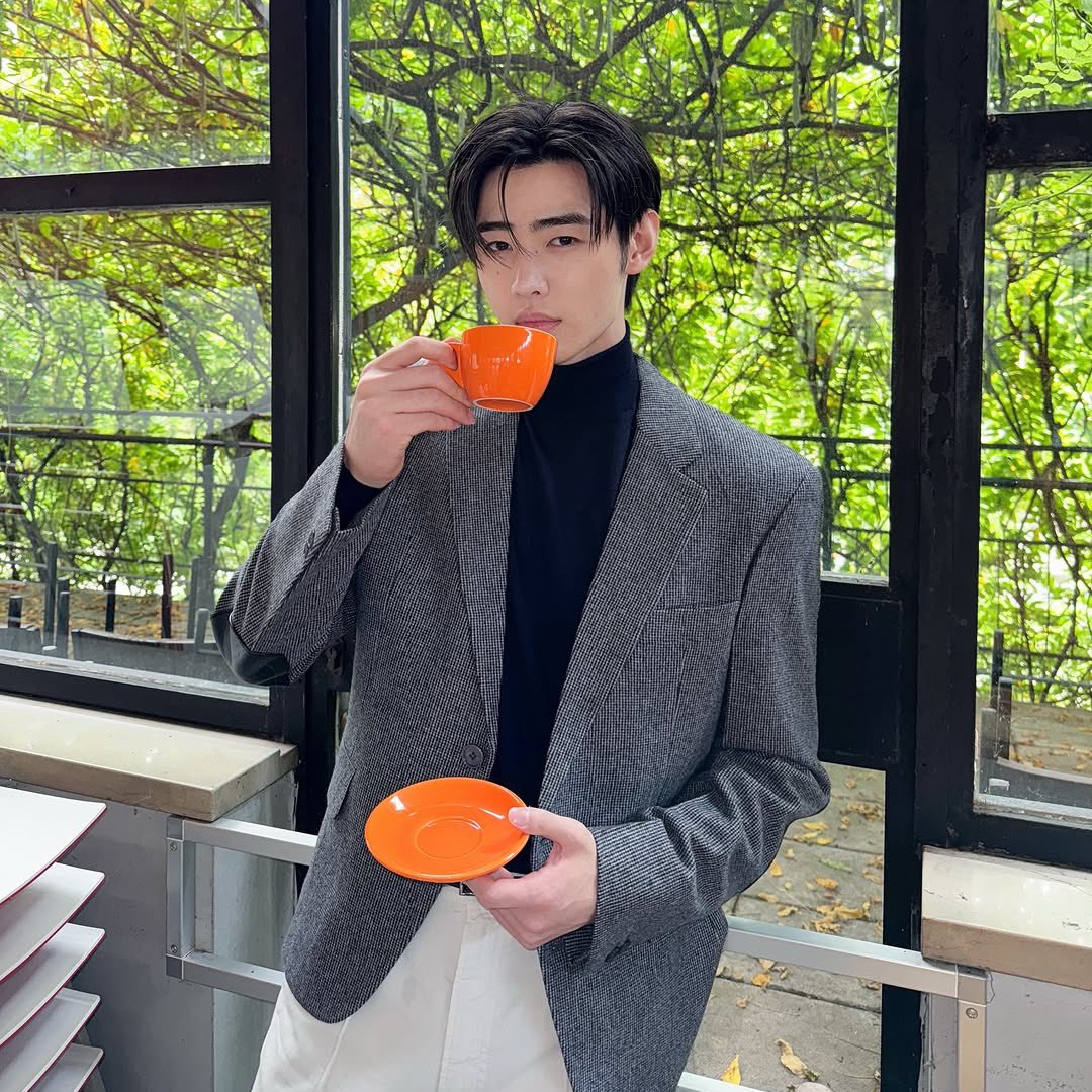 Foto terbaru Sunghoon (ENHYPEN)