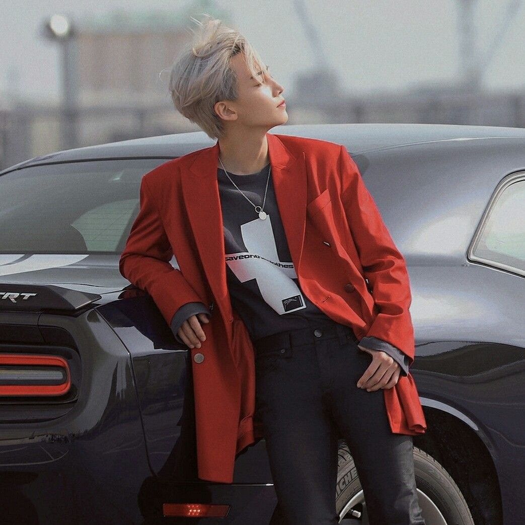 Recent activity shot of Jeonghan (SEVENTEEN)