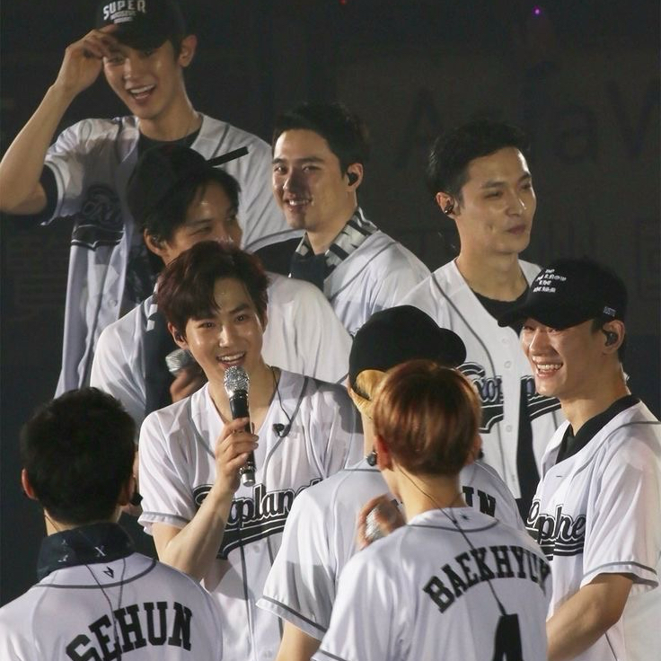 EXO 최근 활동샷