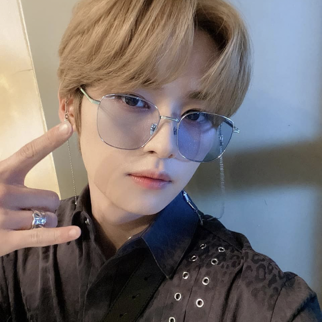A moment captured by Lee Know (Stray Kids)'s fan