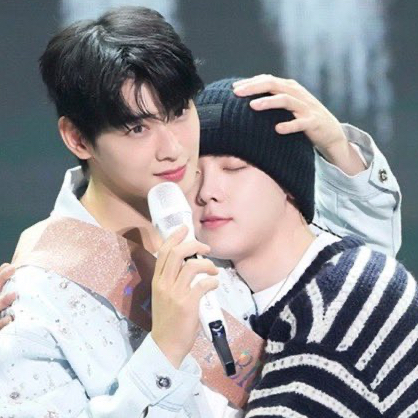 A moment captured by Eunwoo (ASTRO)'s fan