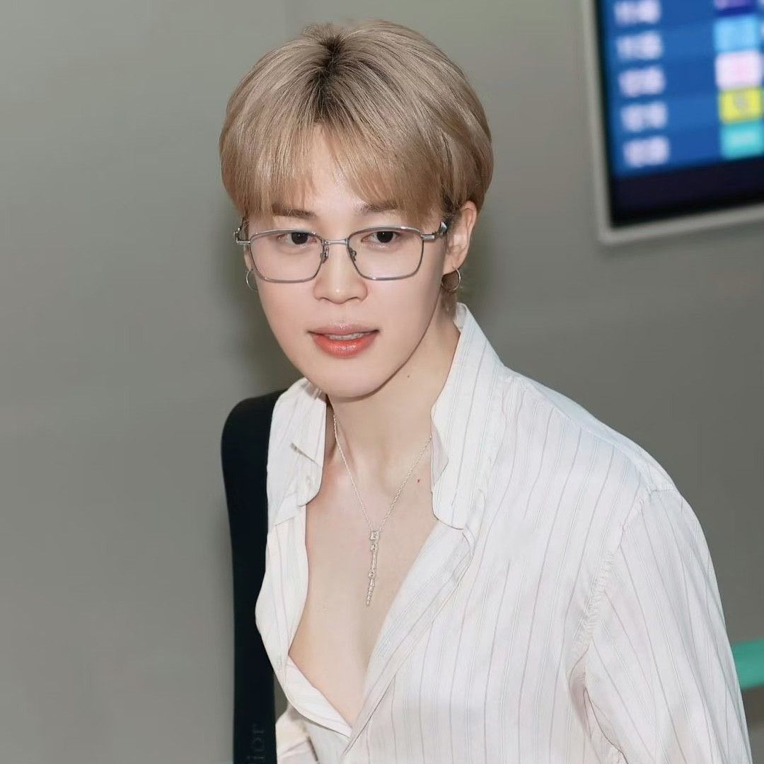 Latest photo of Jimin (BTS)