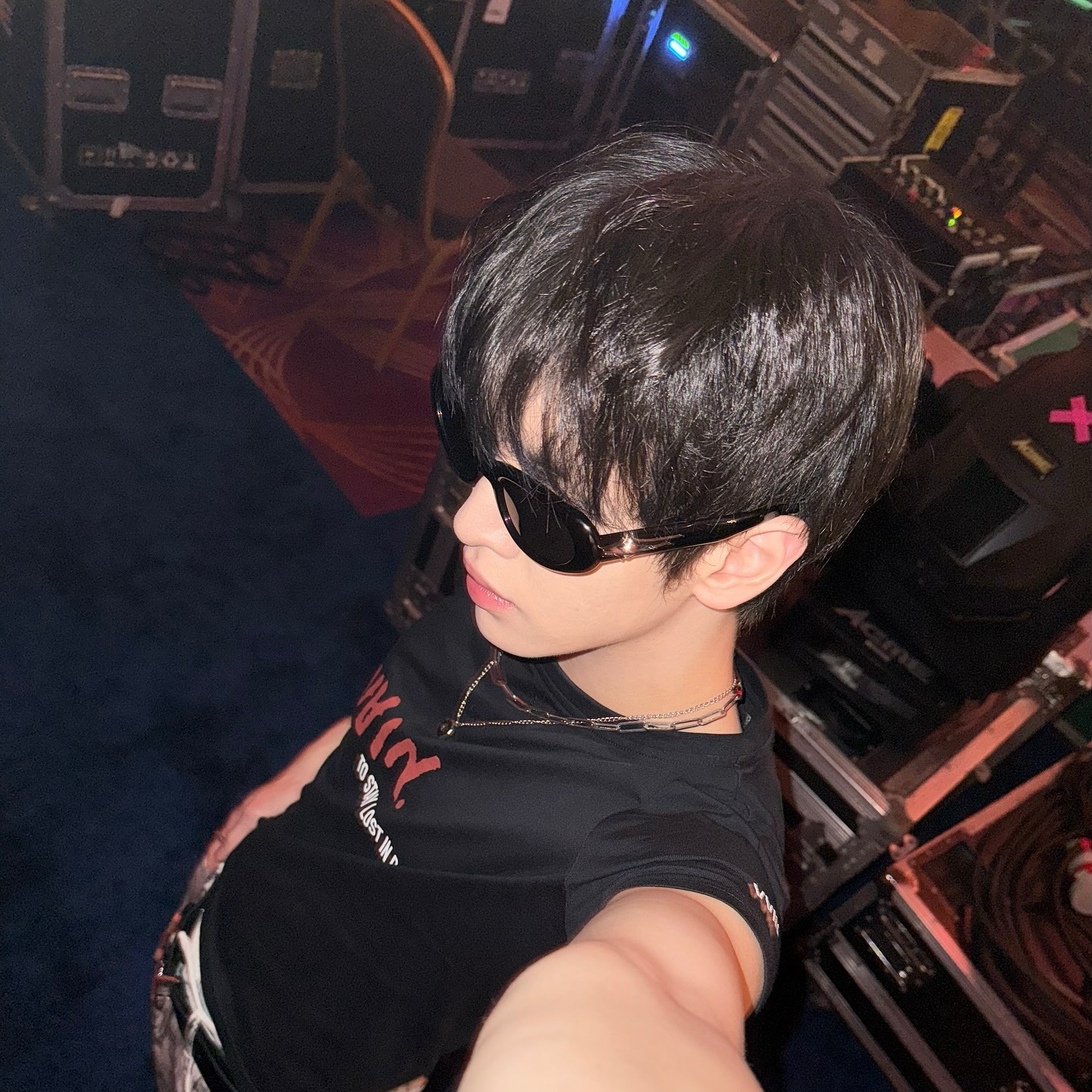 Behind-the-scenes cut of Allen (CRAVITY)