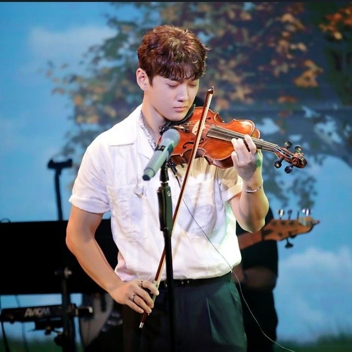 Latest photo of Hong Joochan (GoldenChild)