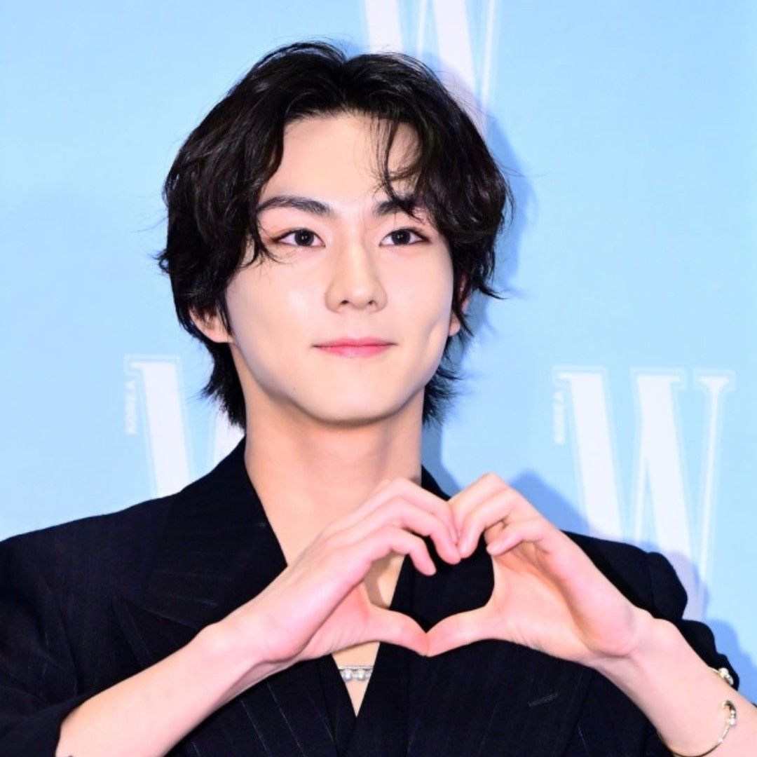Behind-the-scenes cut of Jungwon (ENHYPEN)