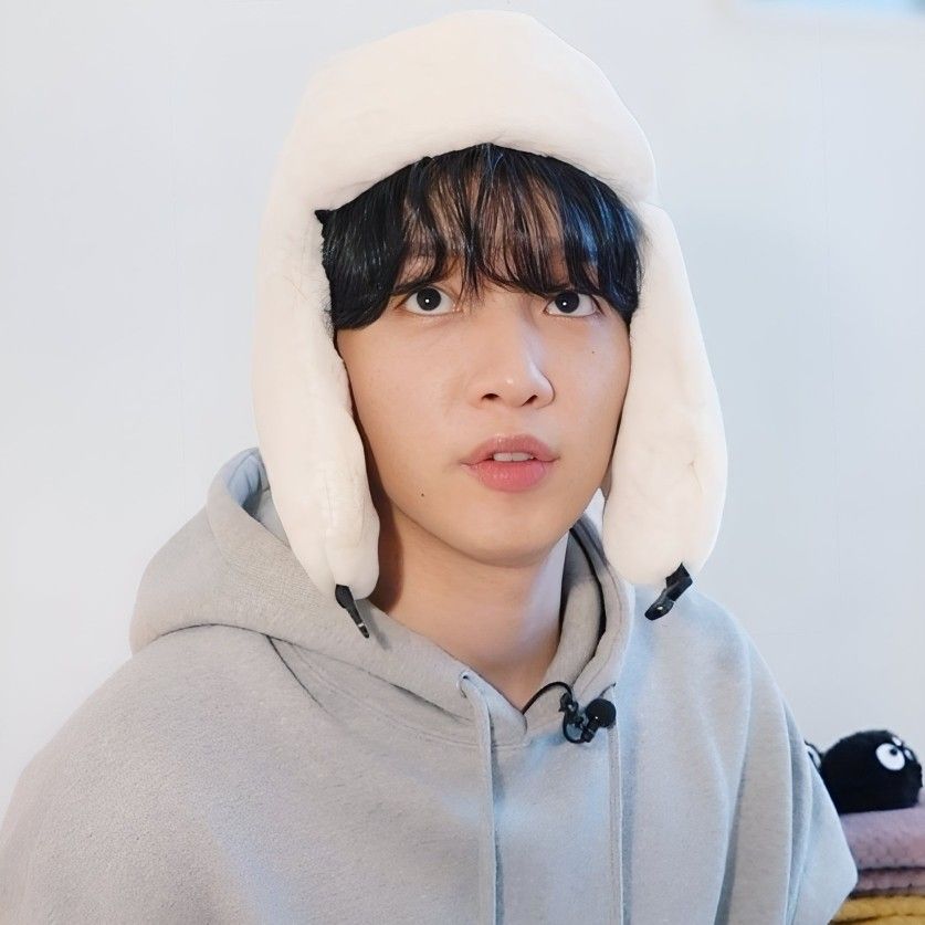 Latest photo of Jeong Sewoon