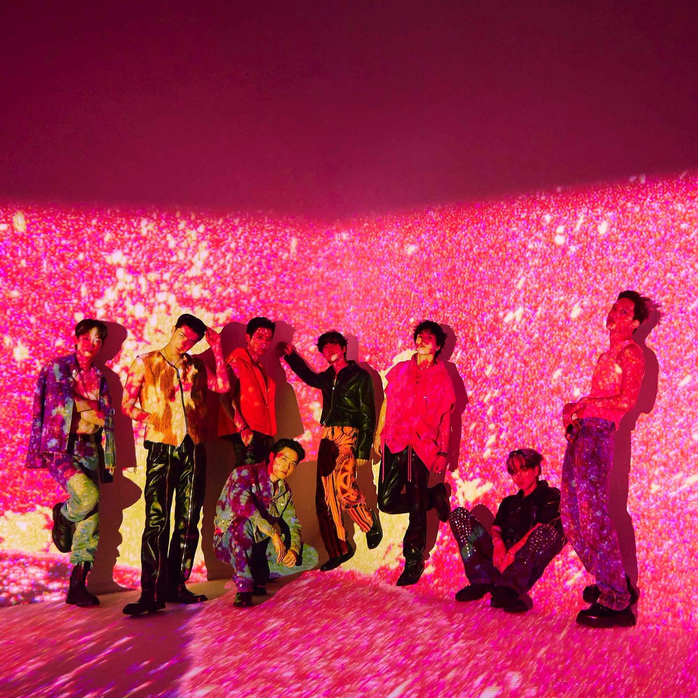 Behind-the-scenes cut of EXO