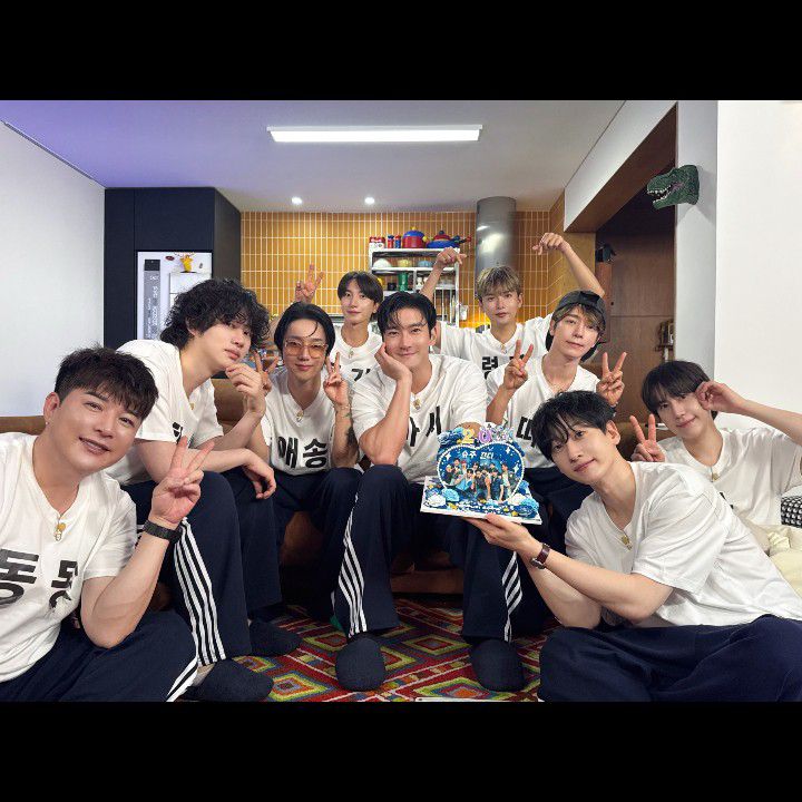 Foto aktivitas terbaru Super Junior