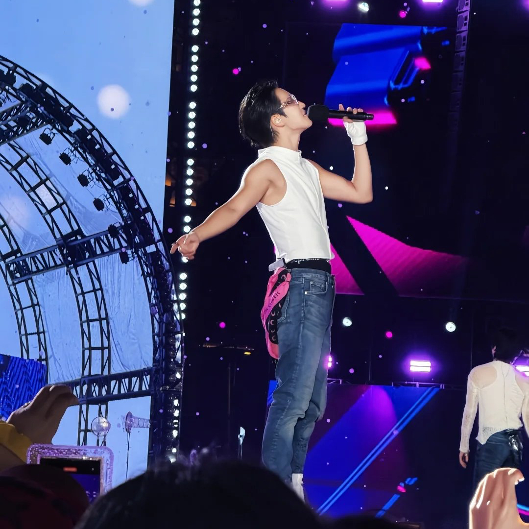 Recent activity shot of Seonghwa (ATEEZ)