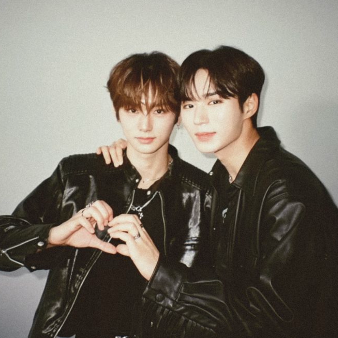 Behind-the-scenes cut of Kim Junseo (ALPHA DRIVE ONE)