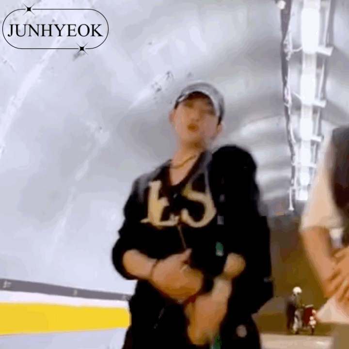 A moment captured by Junhyeok (n.SSign)'s fan