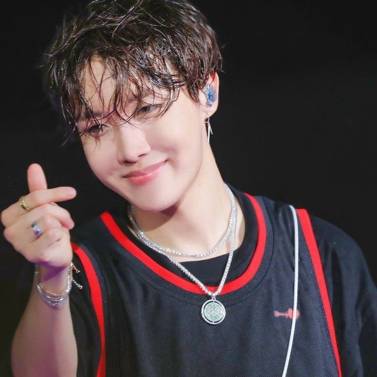 제이홉 (방탄소년단) 최근 활동샷