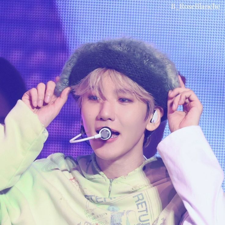 伯贤 (EXO)的最新照片