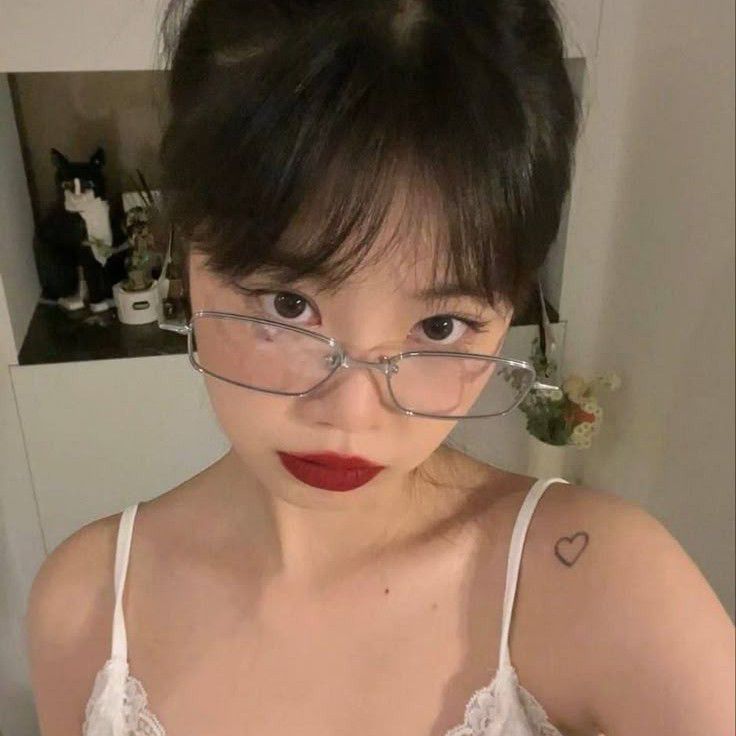A moment captured by Soojin's fan