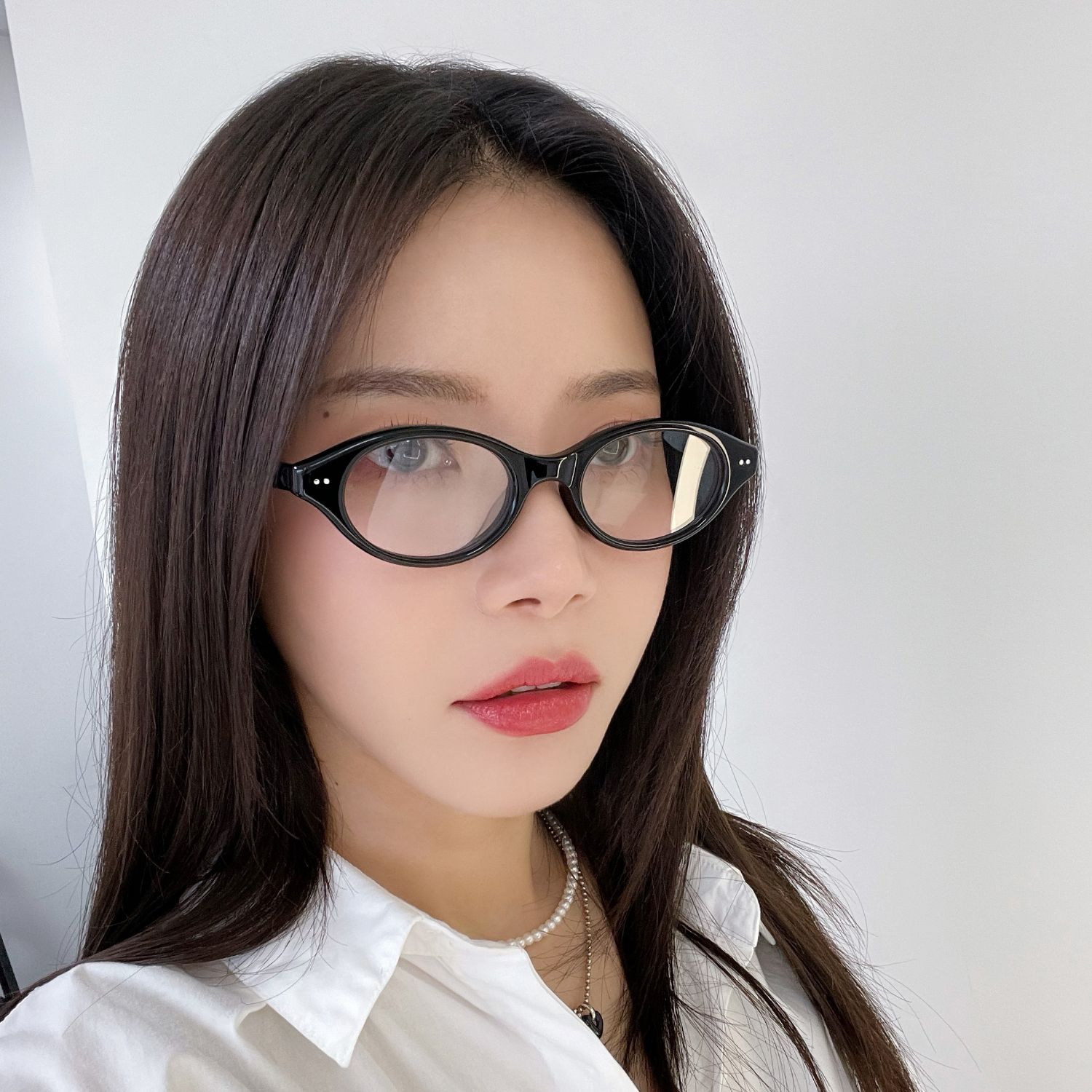 Behind-the-scenes cut of Solar (MAMAMOO)