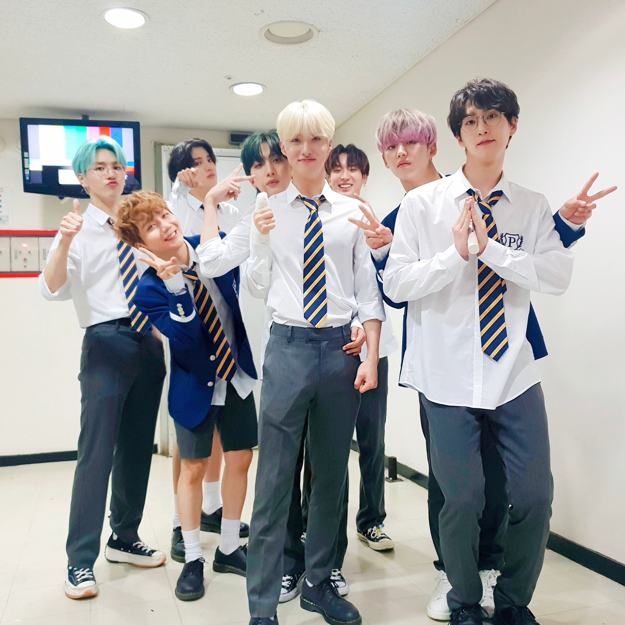 Behind-the-scenes cut of PENTAGON