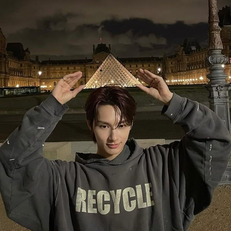 Latest photo of Jun (SEVENTEEN)