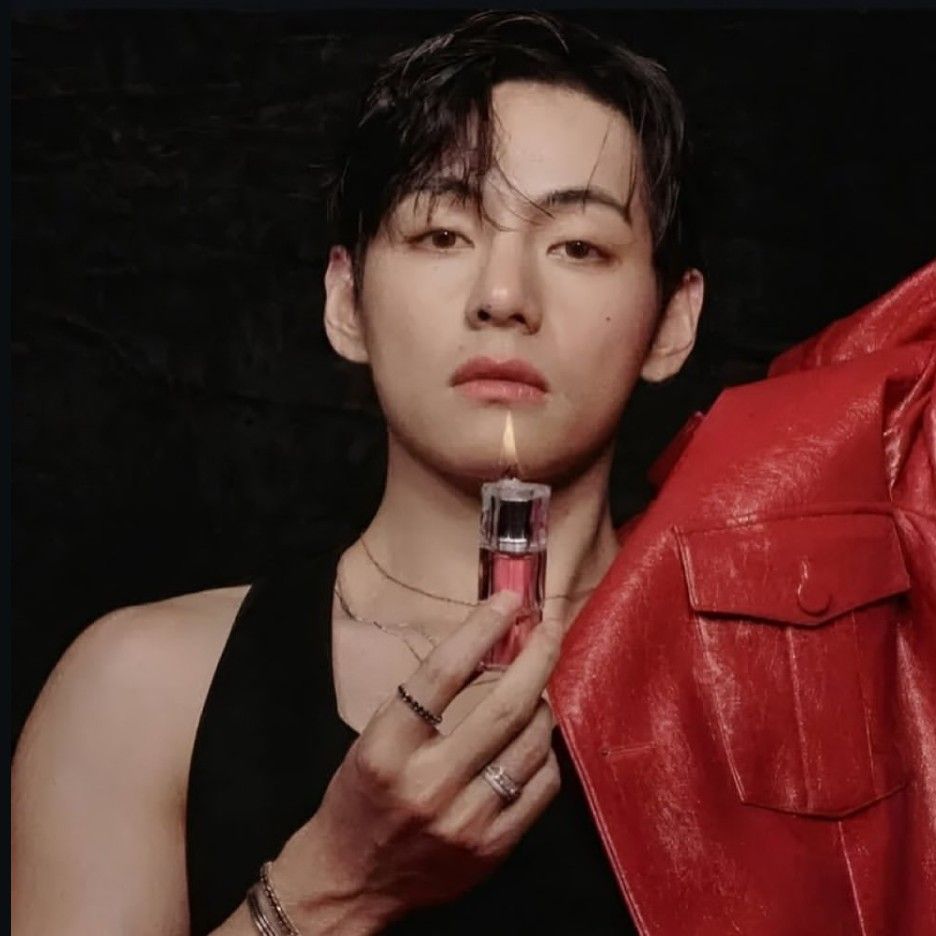 A moment captured by V (BTS)'s fan