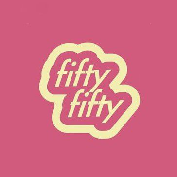 A moment captured by FIFTY FIFTY's fan