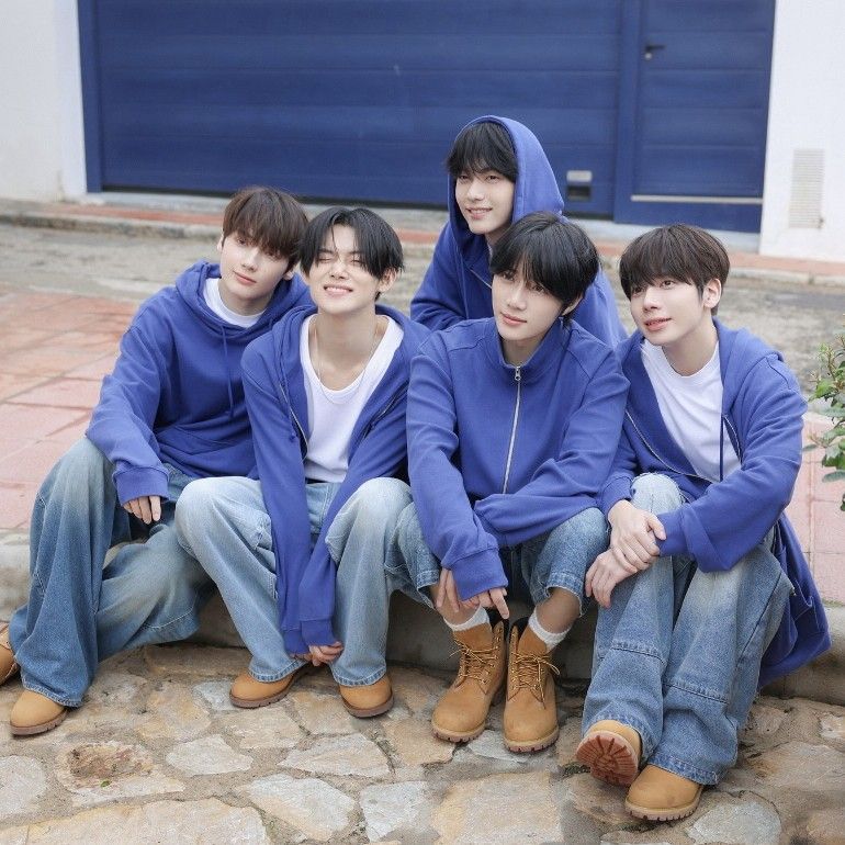 Latest photo of TOMORROW X TOGETHER