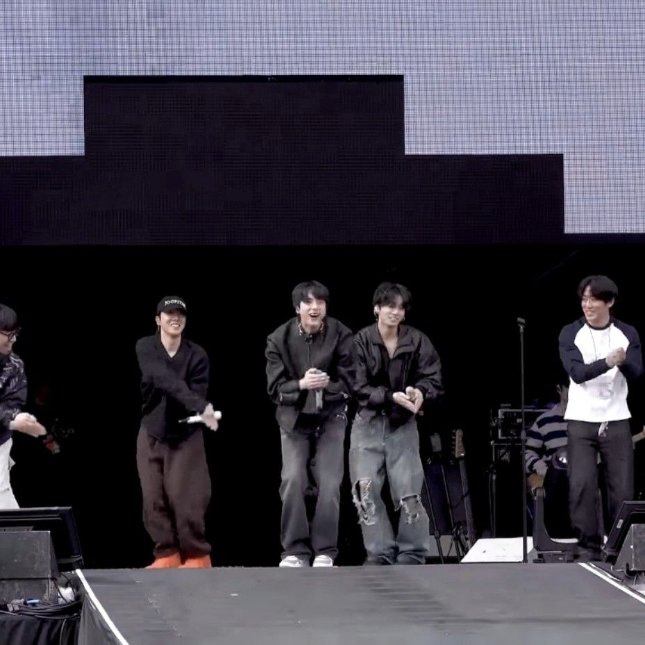 진 (방탄소년단)의 비하인드 컷