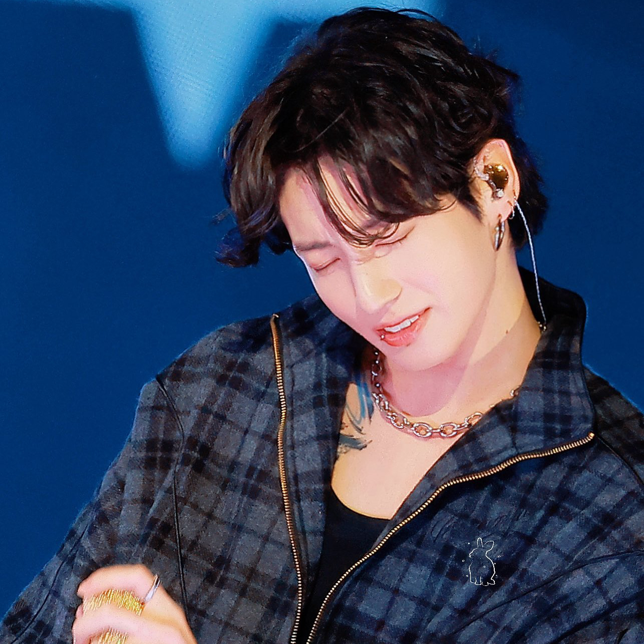 Foto aktivitas terbaru Jungkook (BTS)