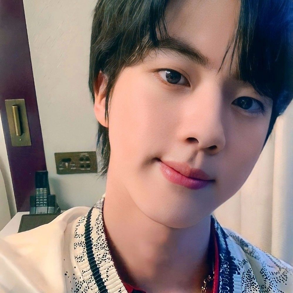 Jin (防弹少年团)粉丝拍下的瞬间