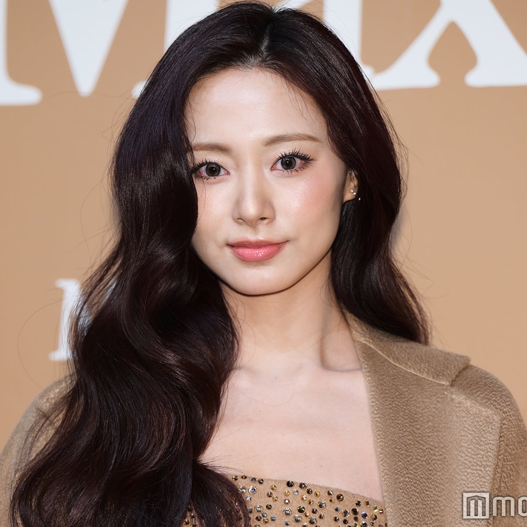 Foto terbaru Tzuyu (TWICE)