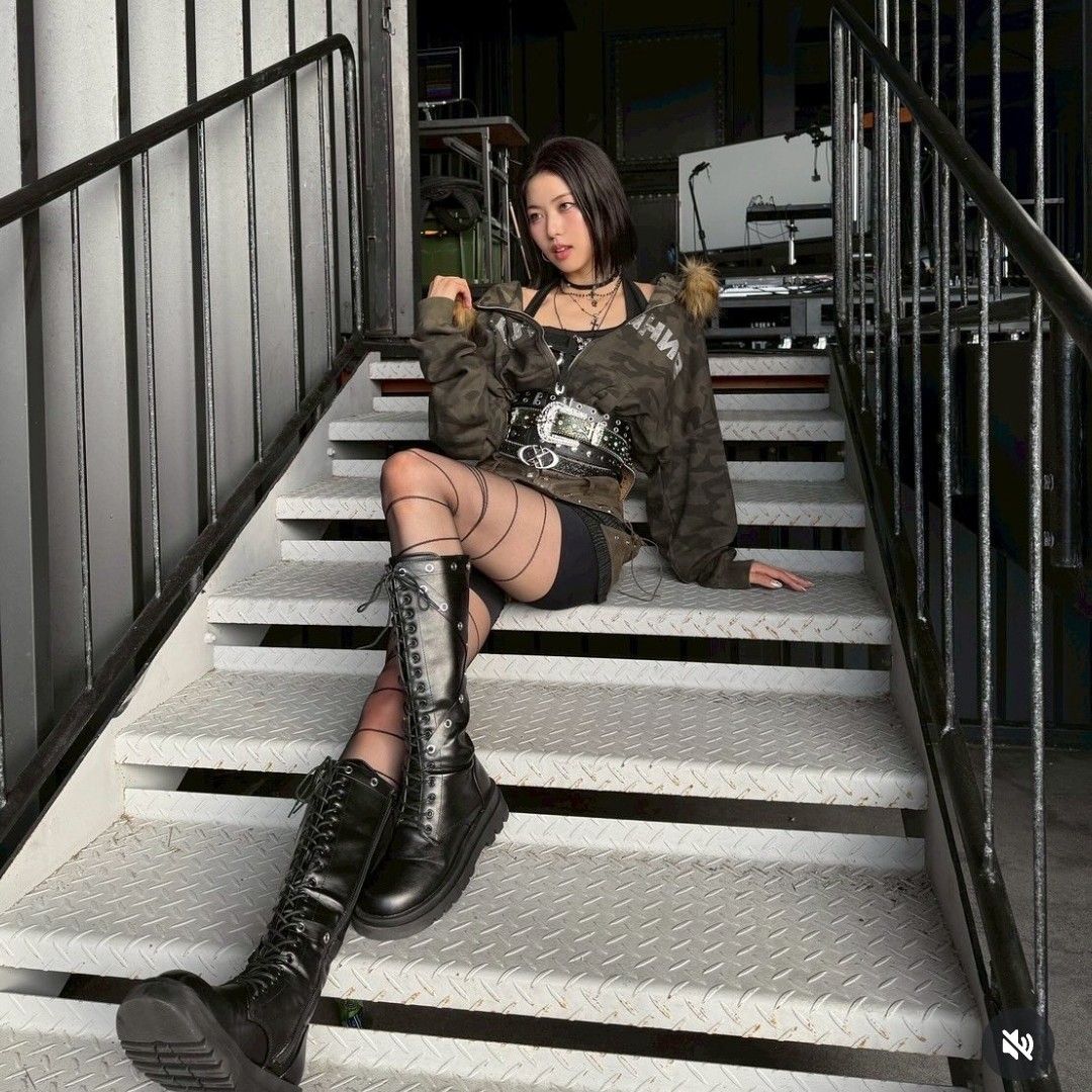 A moment captured by Tanaka Yuuki (IS:SUE)'s fan