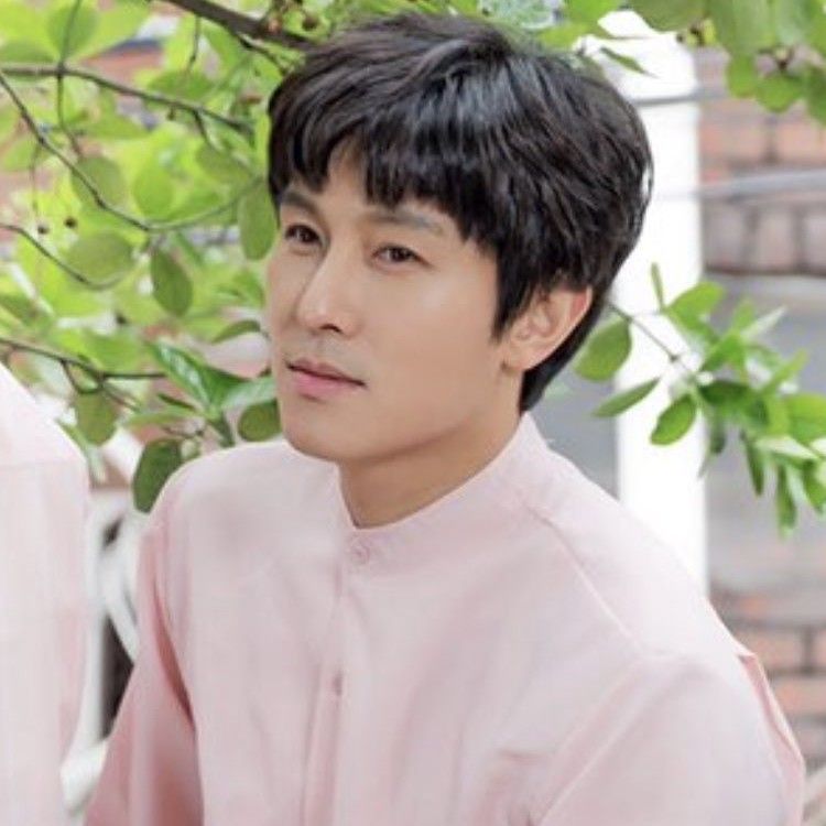 Recent activity shot of Kim Dongwan (SHINHWA)
