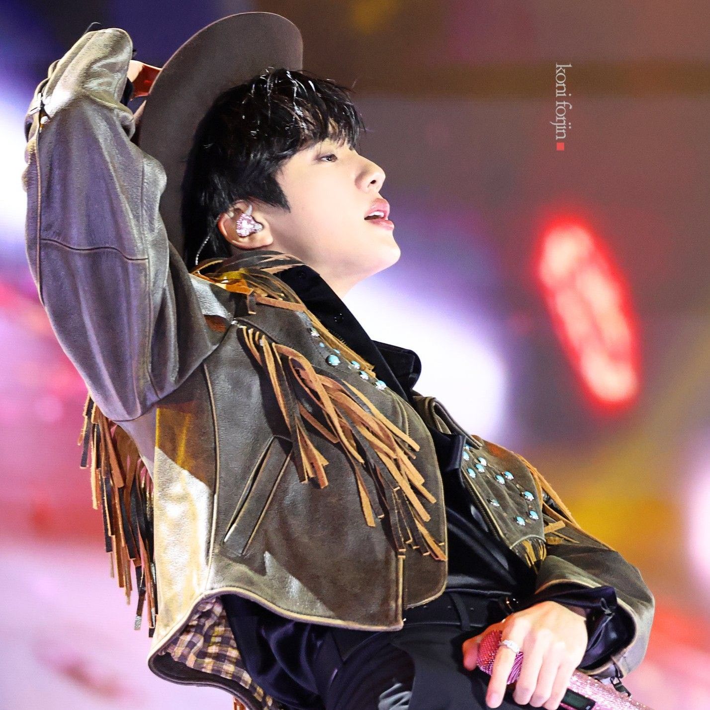 Potret di balik layar Jin (BTS)