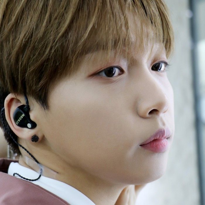 Recent activity shot of Jeong Sewoon