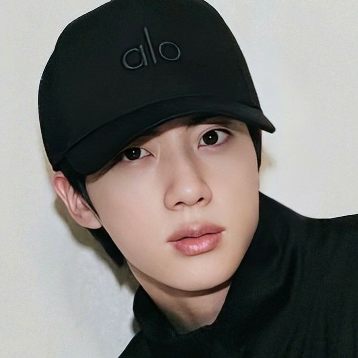 ジン (BTS)の最近の活動写真