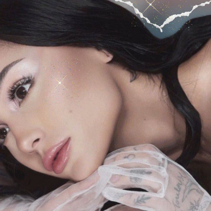 Recent activity shot of Ariana Grande