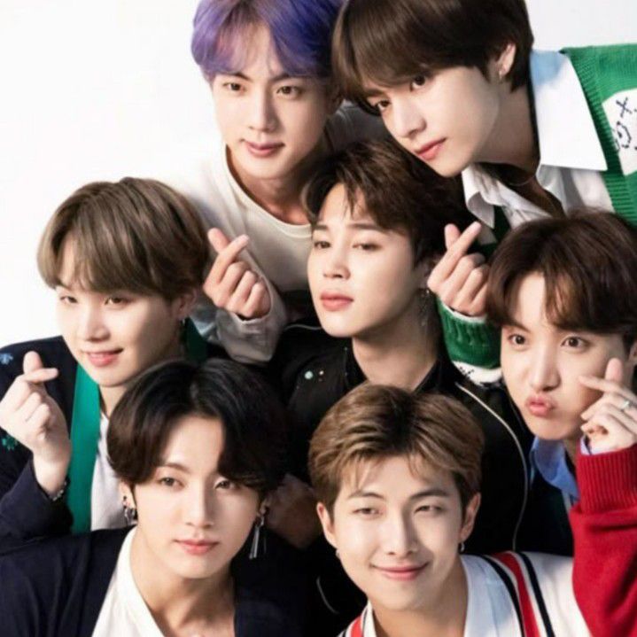 Recent activity shot of V (BTS)