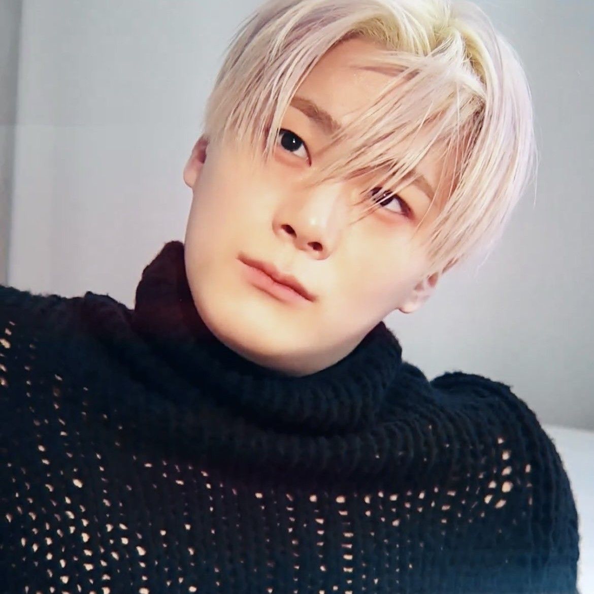 ASTRO的最新照片