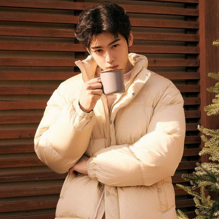 Recent activity shot of Eunwoo (ASTRO)