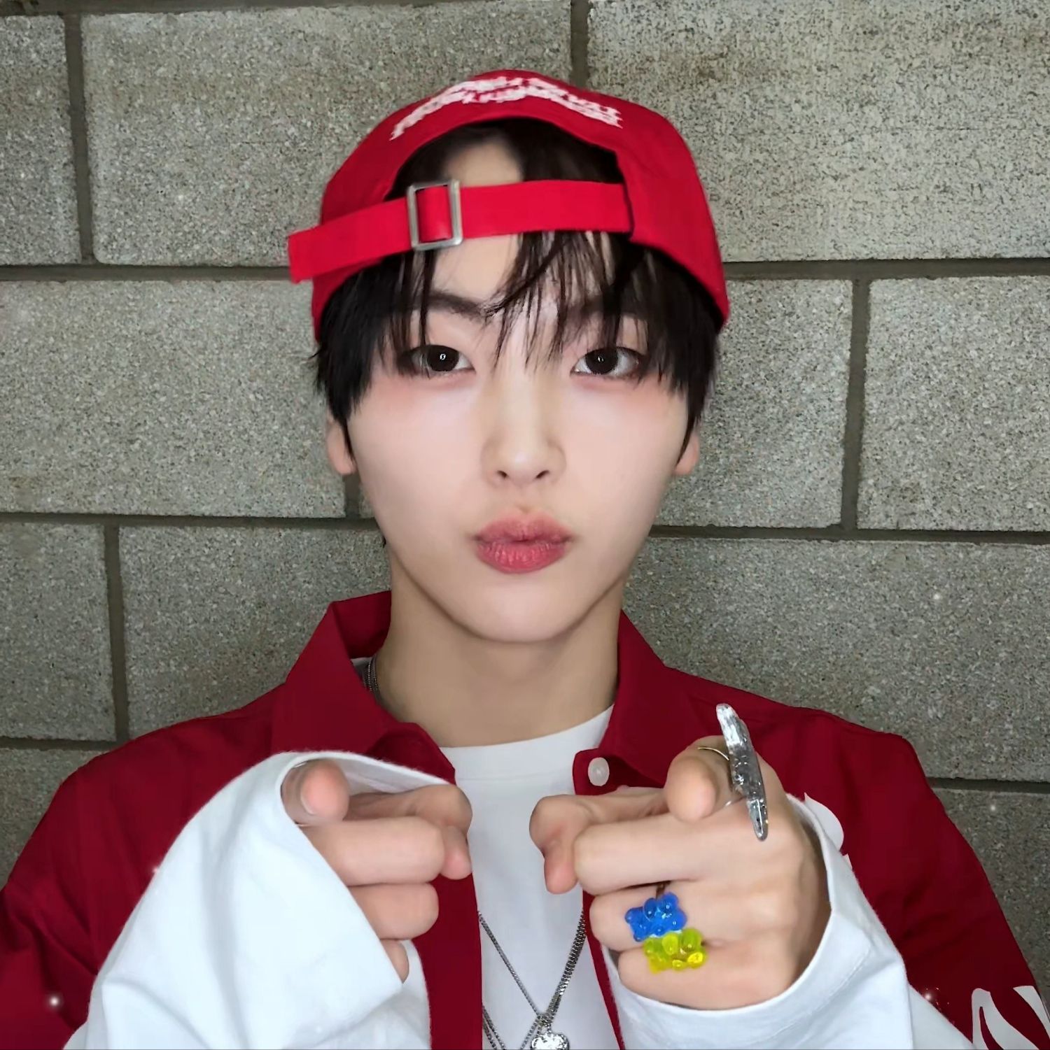 Latest photo of Hyeongjun (CRAVITY)