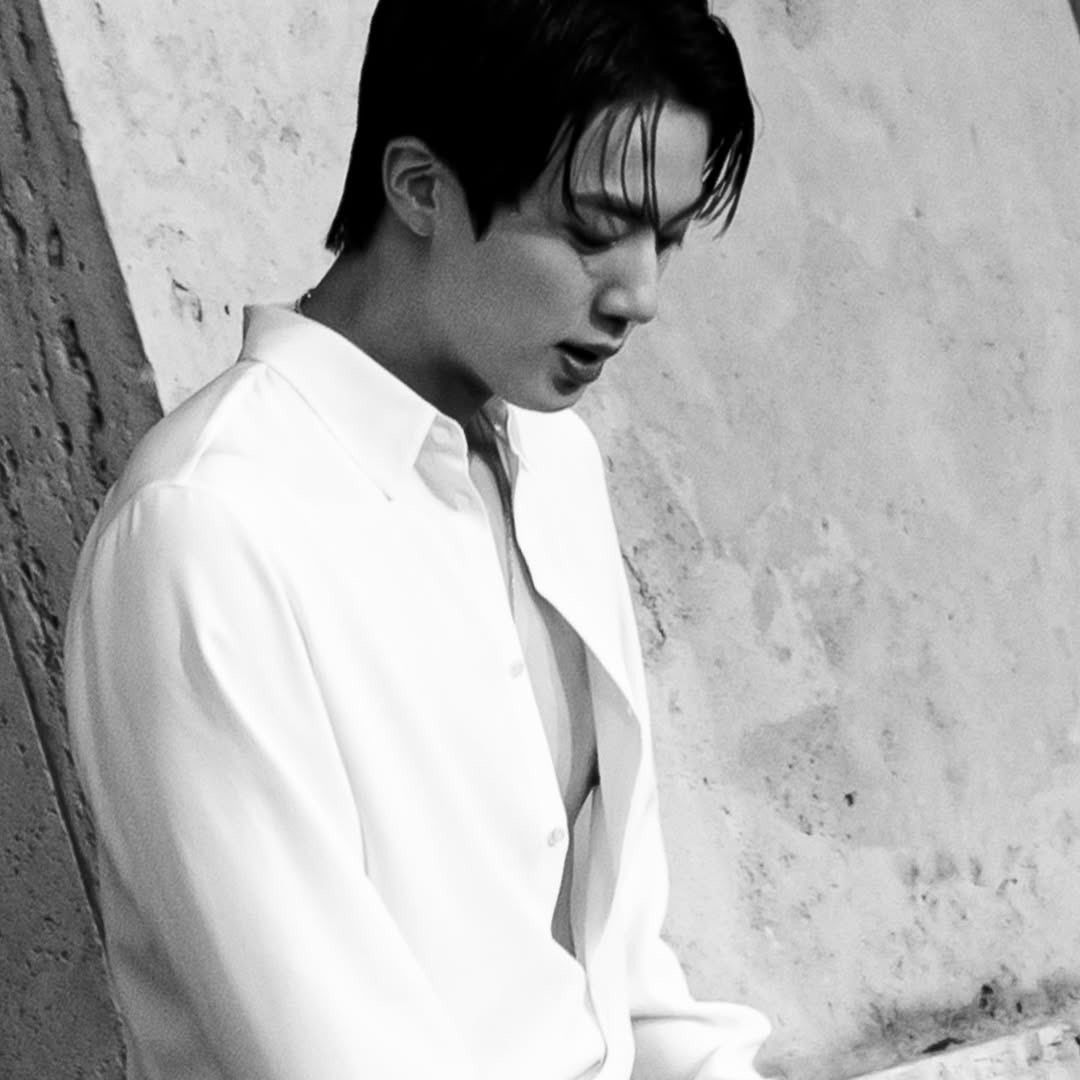 진 (방탄소년단)의 비하인드 컷