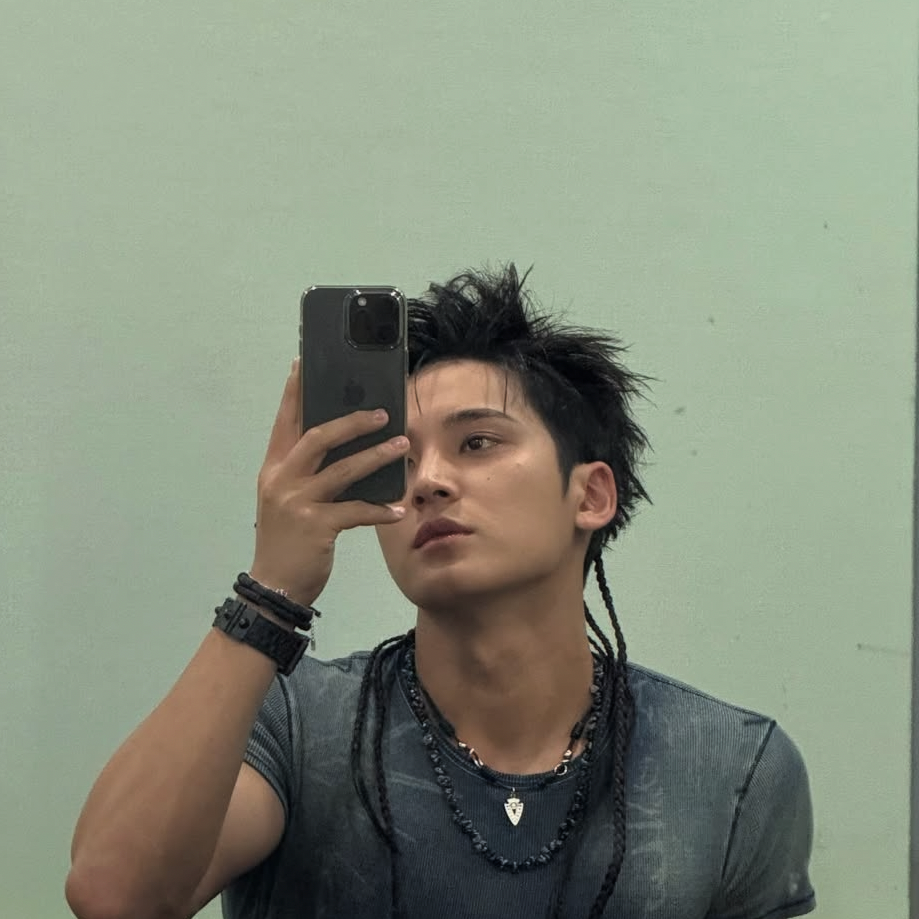 Latest photo of Mingyu (SEVENTEEN)