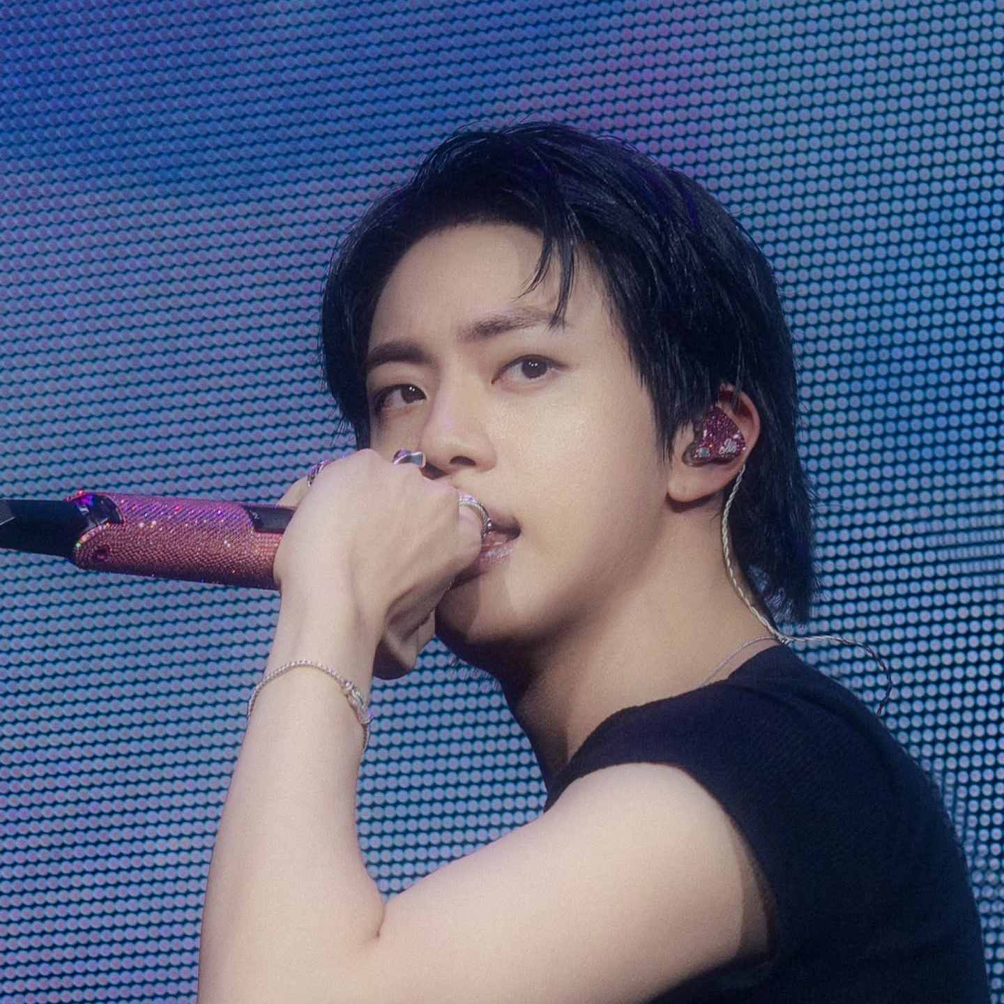 Behind-the-scenes cut of Jin (BTS)