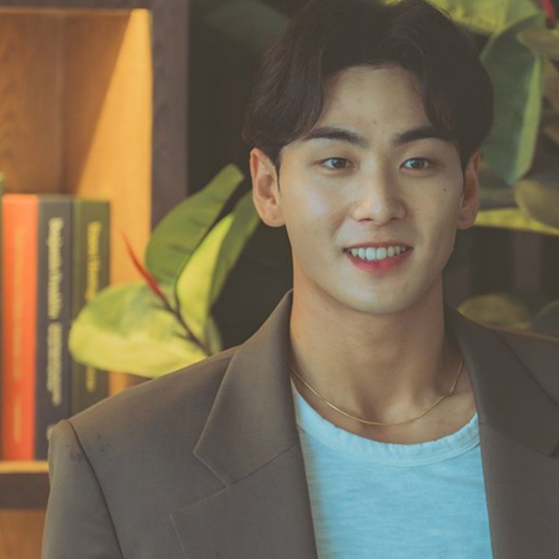 K-pop star post gaining attention now