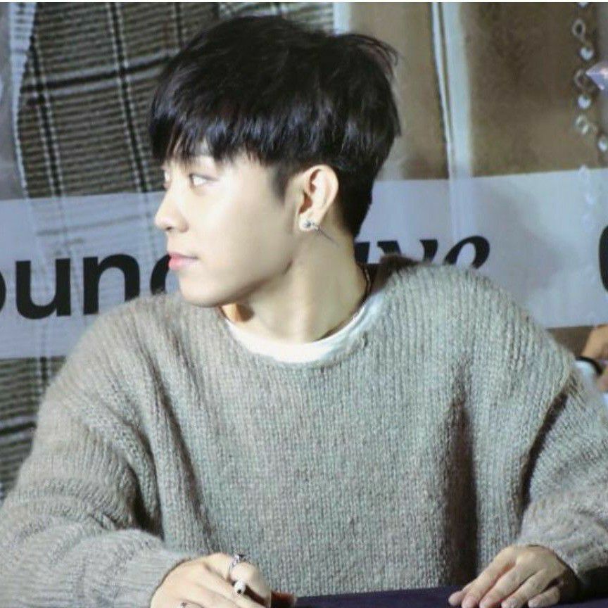 Latest photo of Eun Jiwon (SECHSKIES)