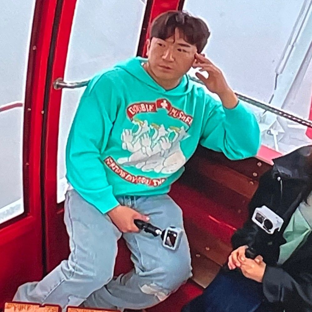 Latest photo of Lee Minwoo (SHINHWA)