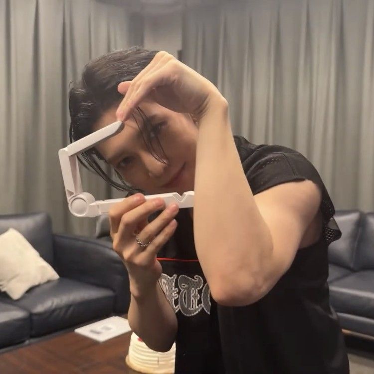 Behind-the-scenes cut of Yeosang (ATEEZ)