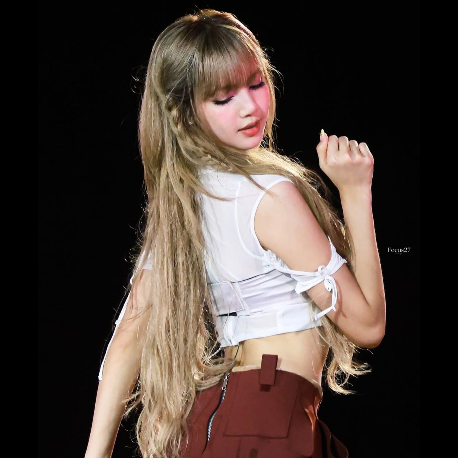 Lisa (BLACKPINK)的幕后花絮