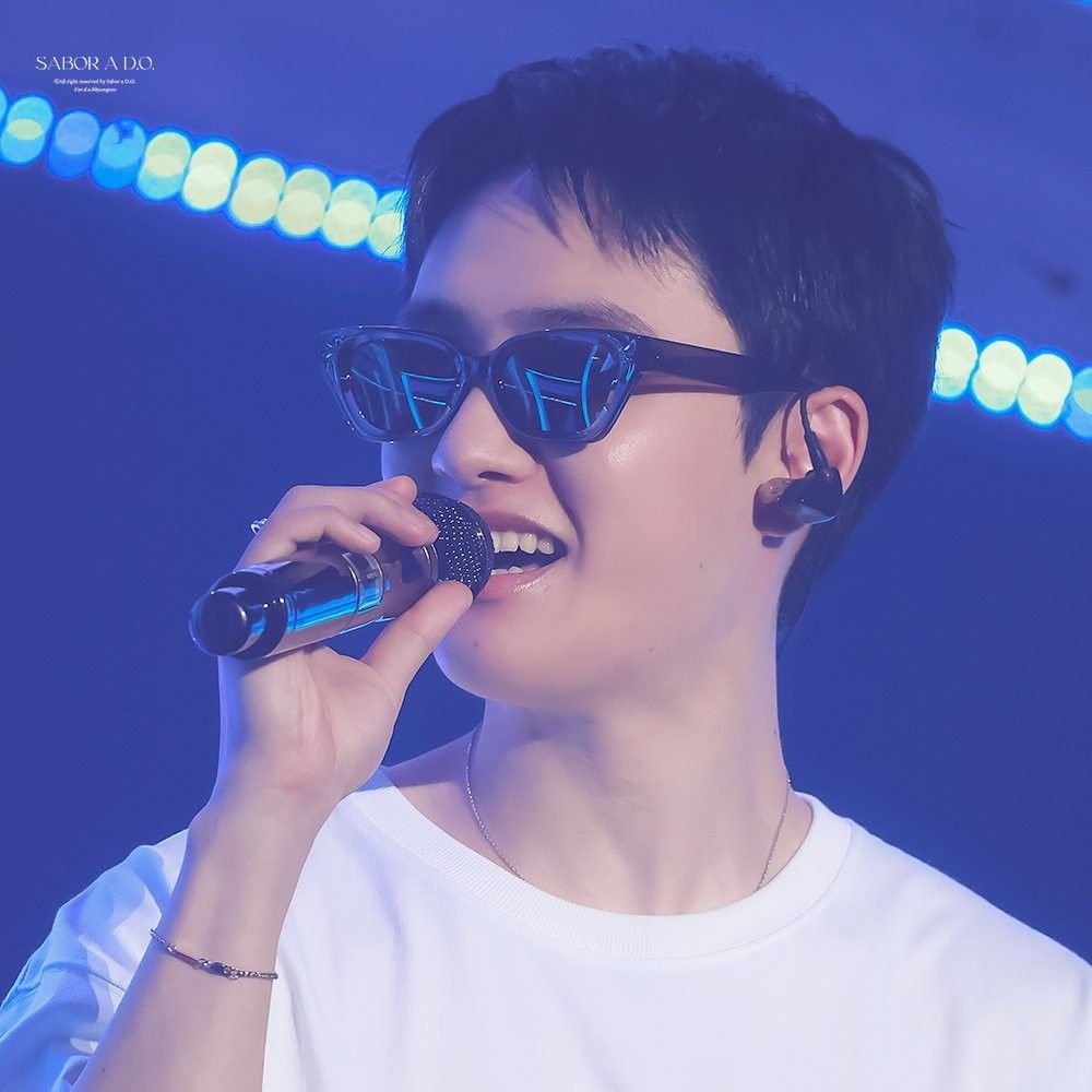 Behind-the-scenes cut of D.O. (EXO)